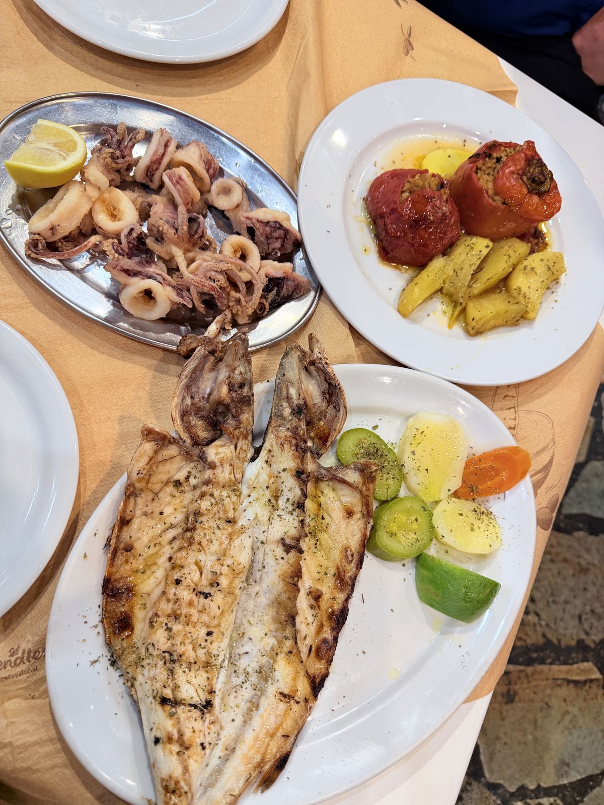 taverna aris stao athanation